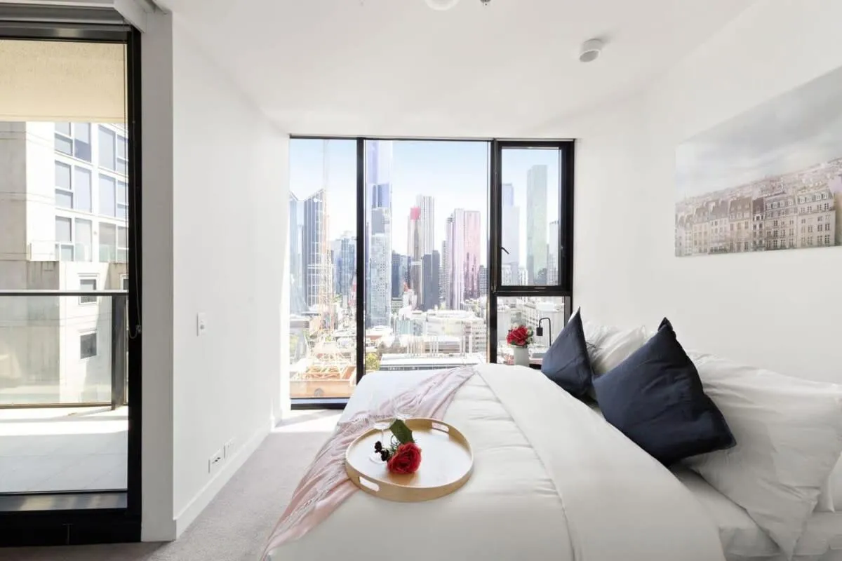 A Cozy 2BR Apt Near Melbourne Central City Views — 2