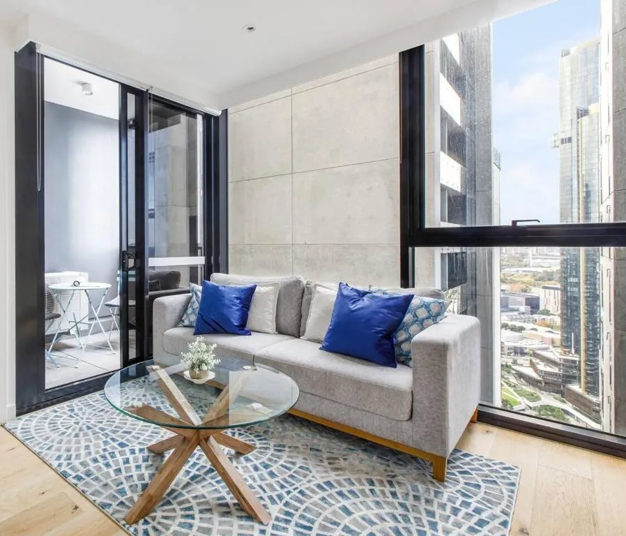 Aqua Verde – Chic City Stay near Yarra River & Crown