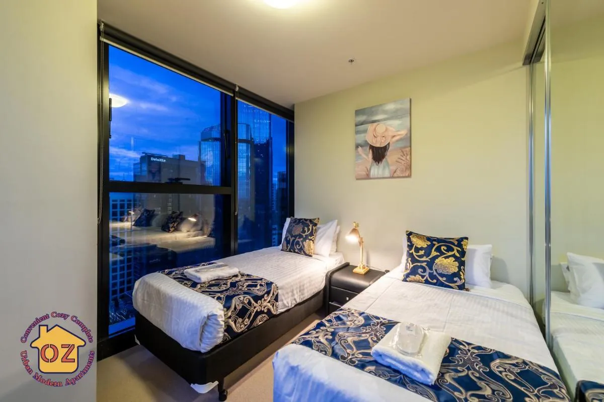 Aussie Escape Apartments-Skyline Collins Tower — 2