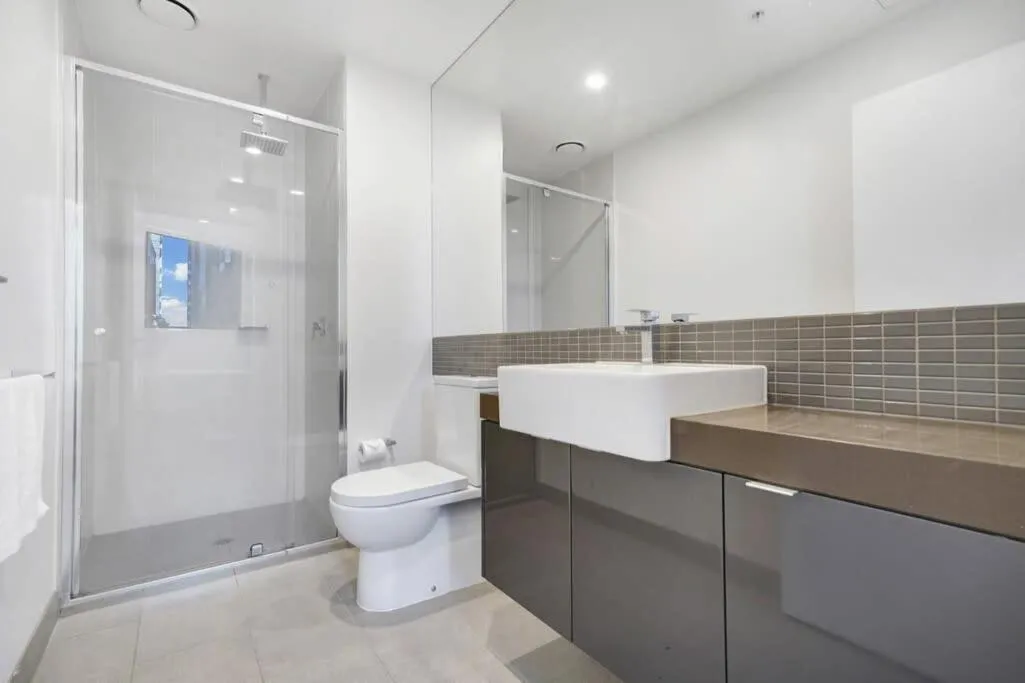 Banque 88 – Ultimate Southbank Convenience for 2 — 2