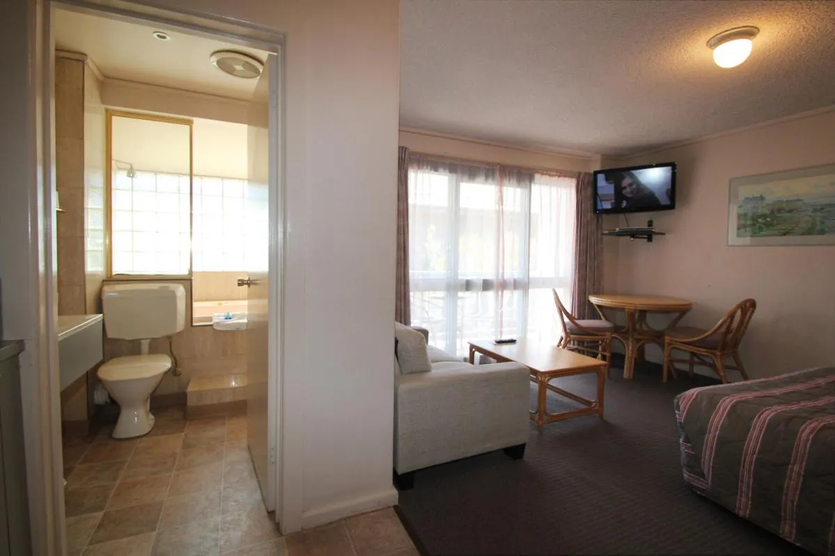 Beaumaris Bay Motel — 3