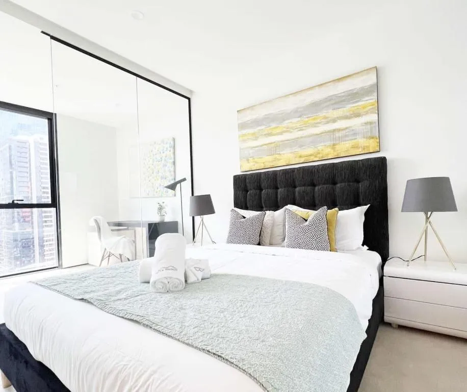 Beautiful 2B1B CBD Melbourne apartment