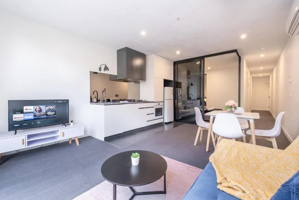 Bourke 2br1ba Apt Close To Chinatown Centre