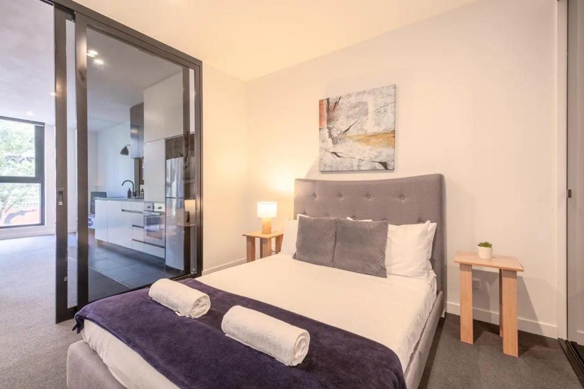 Bourke 2br1ba Apt Close To Chinatown Centre — 2