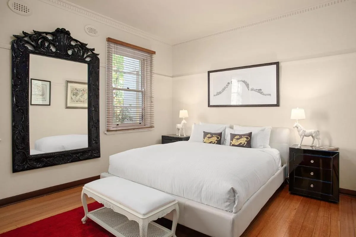 Boutique Stays – Cherrybombe — 2