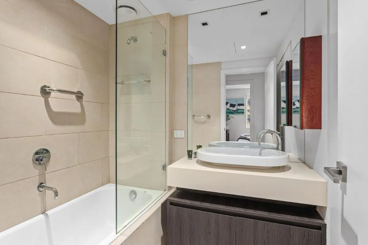Boutique Stays – Lalique — 3