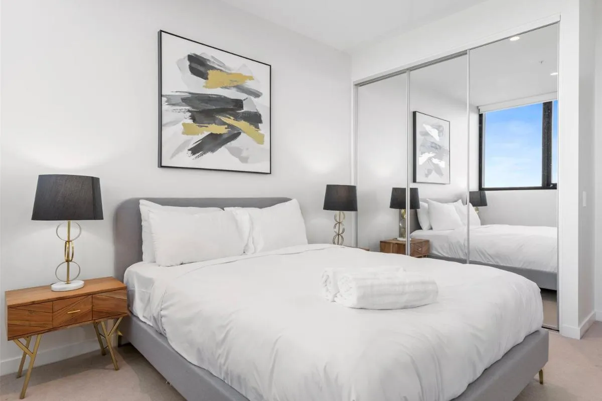 Brand New Apt with Stunning Views & WiFi — 2
