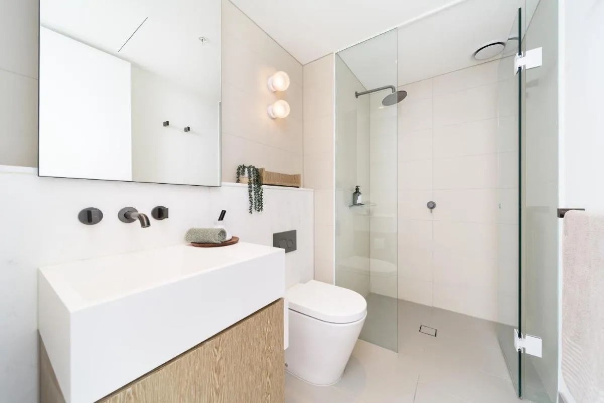Brand new 2 bedrooms apartment in Melbourne CBD — 3