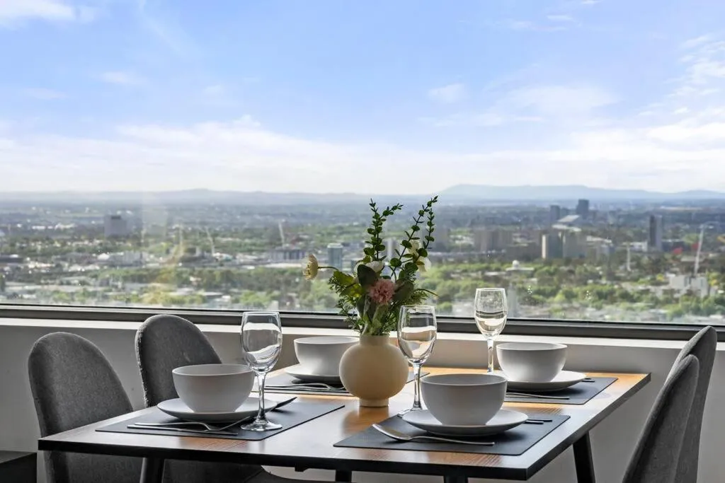 Breathtaking View – 2BR Apt in Melbourne CBD w Gym — 5