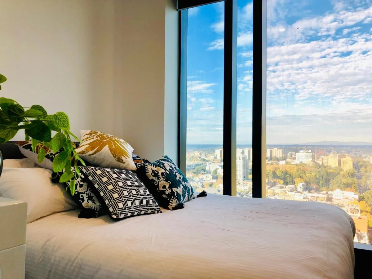 CBD Melbourne, 2 Bed Rooms & 2 Bath Rooms APT — 2