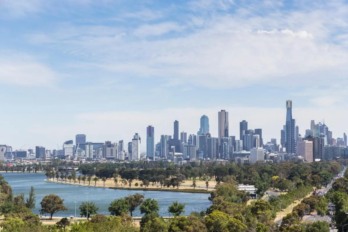 COMPLETE HOST Park View St Kilda — 5