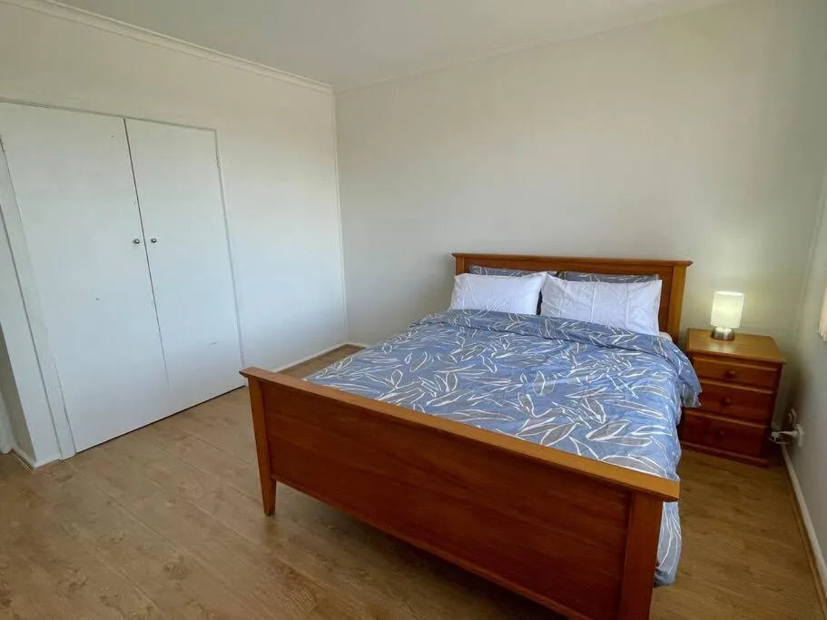 Central Apartment near Dandenong Hospital & Market — 5