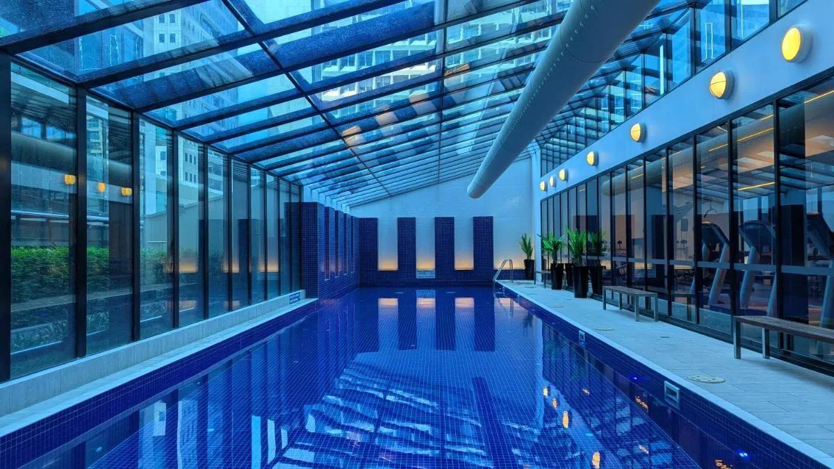 Central CBD apartment with free onsite parking — 3