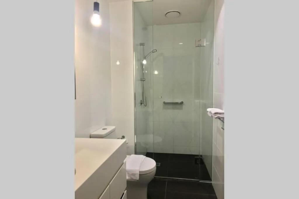 Central Haven – 2 min Melb Central – Iconic Views — 3