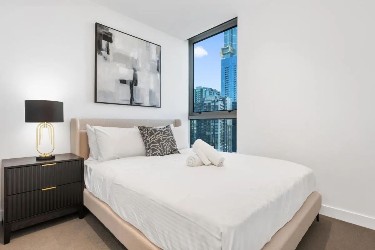 Central Southbank 2BR w Stunning Views and Balcony — 2