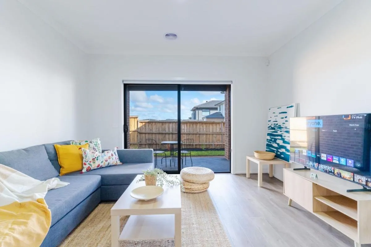 Charming 3BR Home with Study in Junction Village — 5