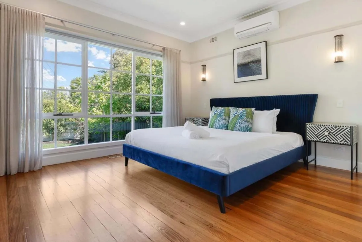Charming Family Retreat in Ringwood — 2