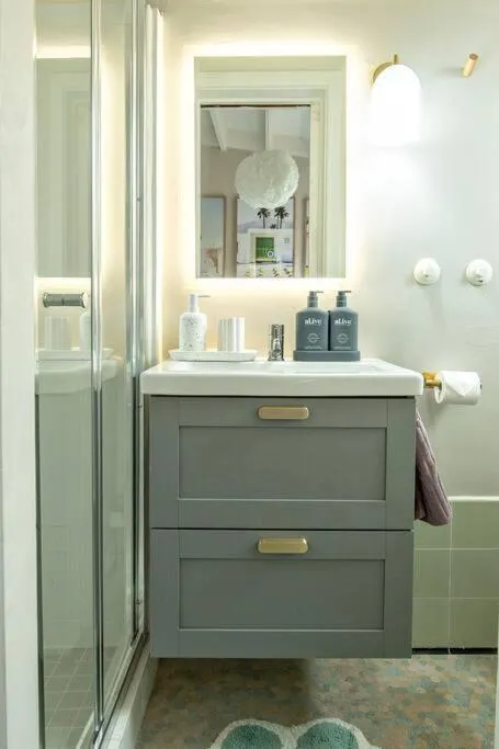 Charming Hideaway Apartment Near St Kilda — 4