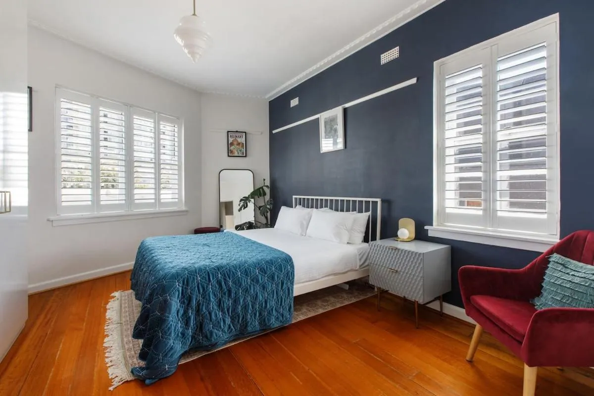 Charnwood Vintage – Effortless Elegance in St Kilda — 2