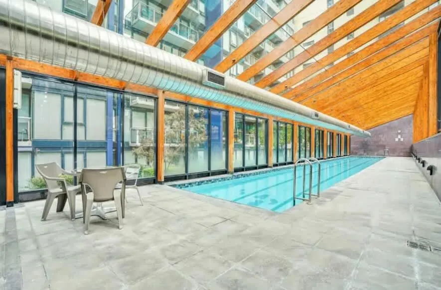 City Point – Luxury Apt with parking pool tennis — 4