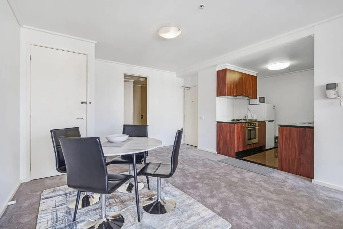 City Point – Luxury Apt with parking pool tennis — 5