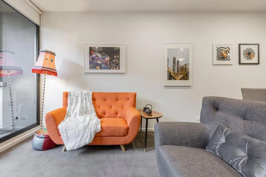 City-edge Living in Trendy North Melbourne