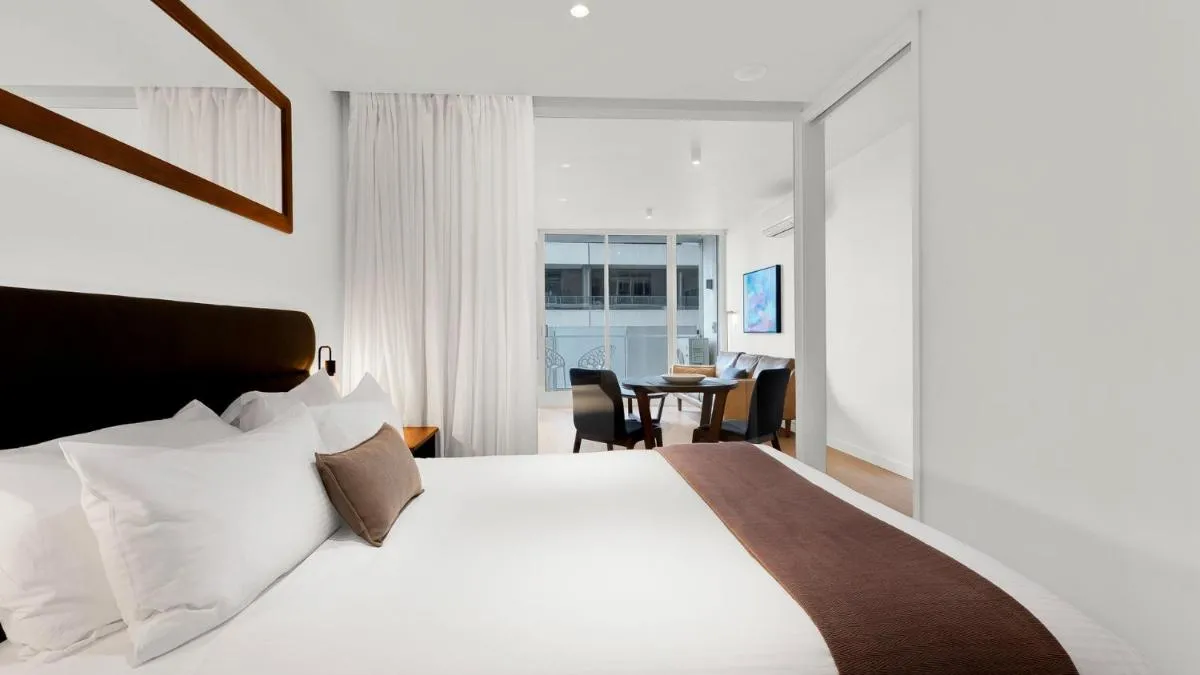 Claremont Suite 1008 — 2