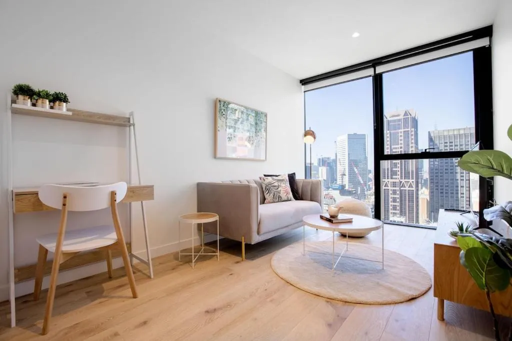 Collins House – 38th Floor CBD Luxury with Amazing View