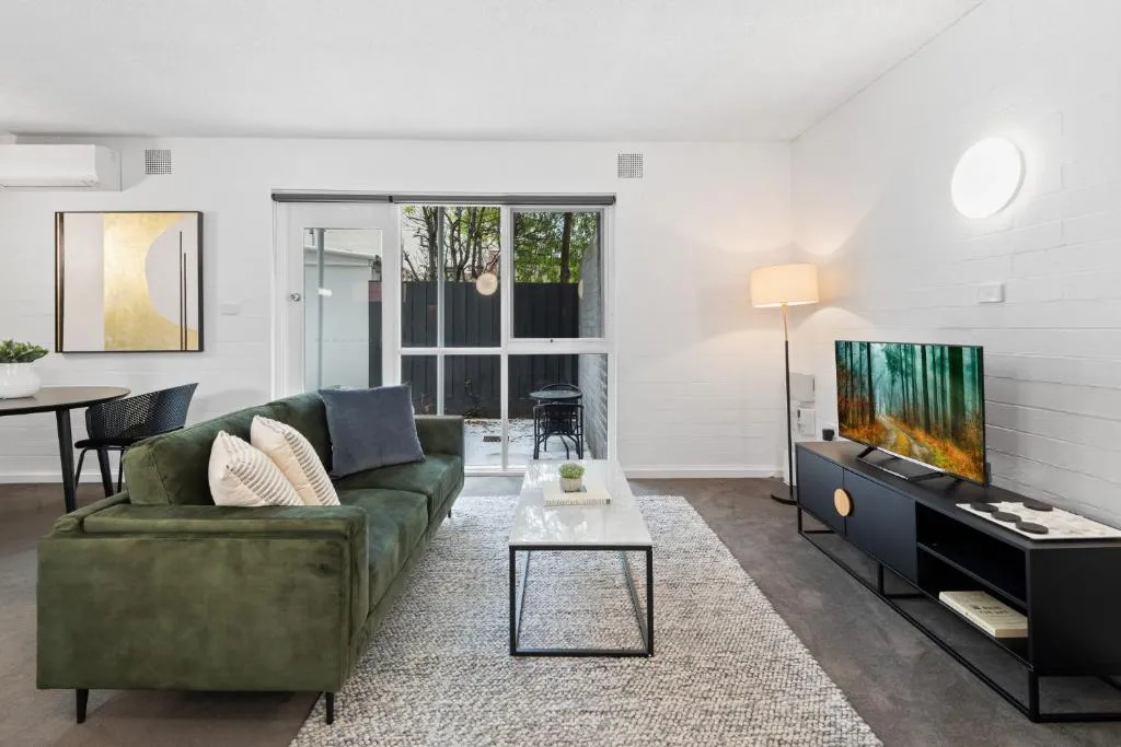 Comfortable 1-Bed Unit with Private Courtyard