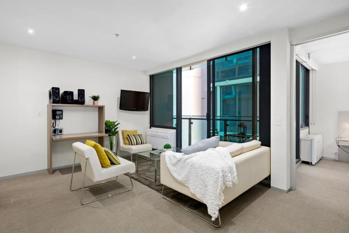 Complete Host A’Beckett St Apartments — 5