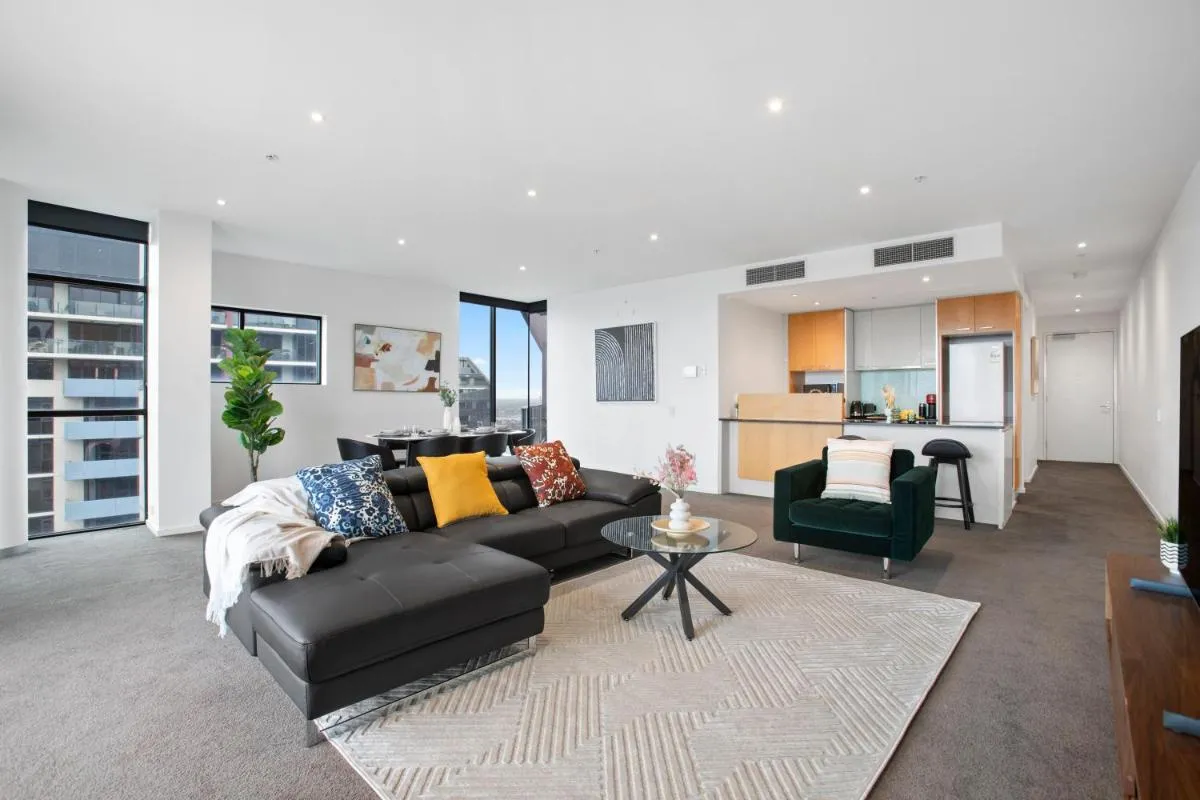 Complete Host Arkley Apartments — 5