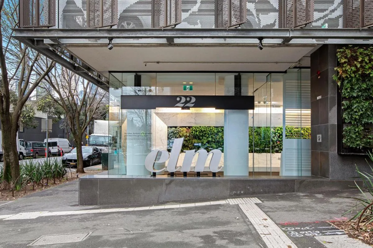 Complete Host Elm Apartments — 2