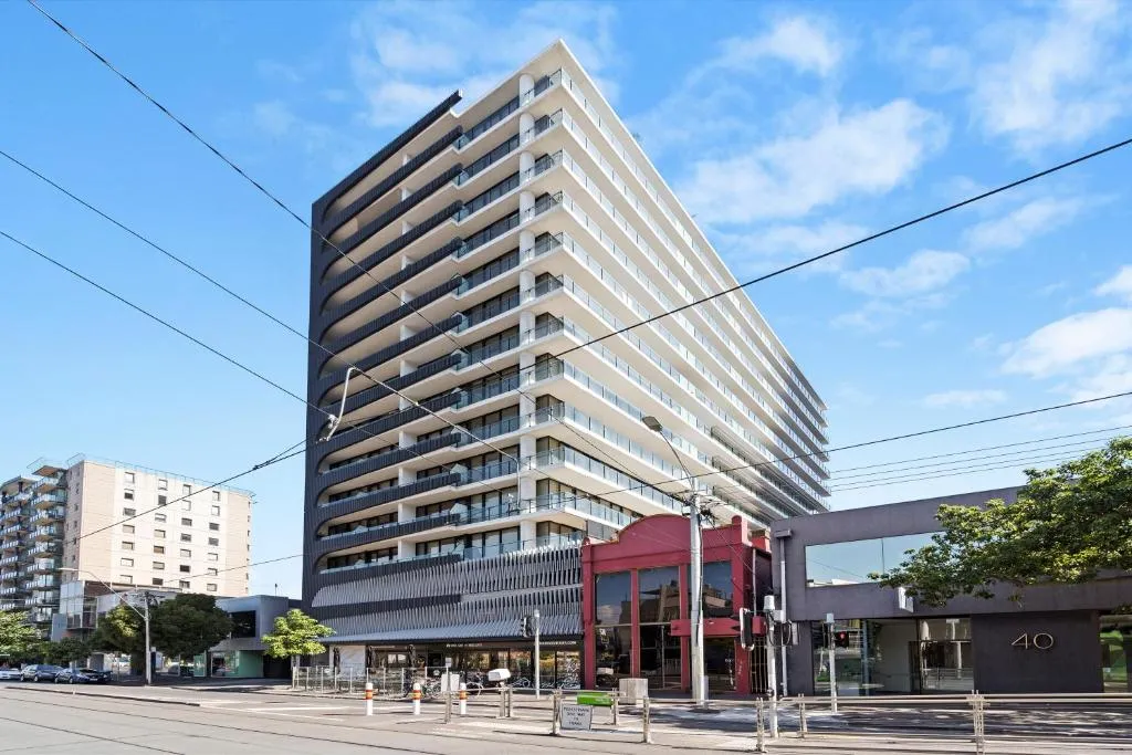 Complete Host Essence Apartments