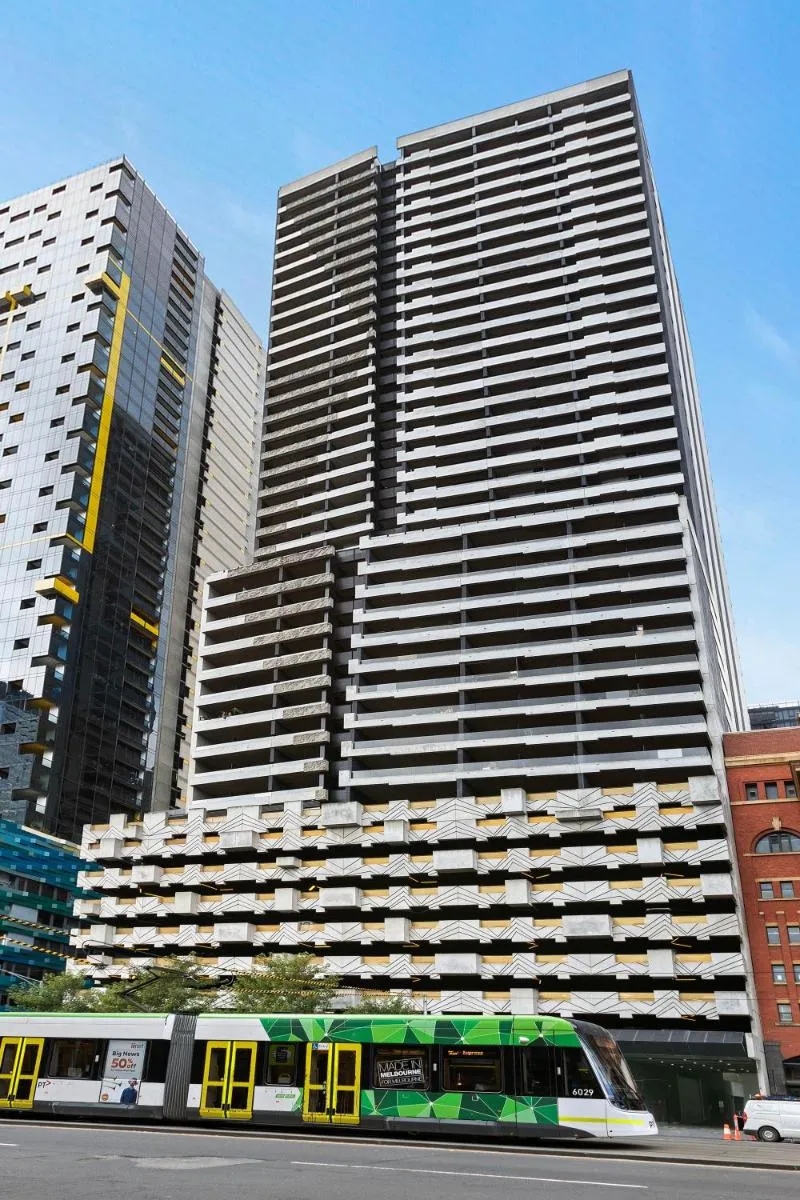 Complete Host NEO apartments — 4