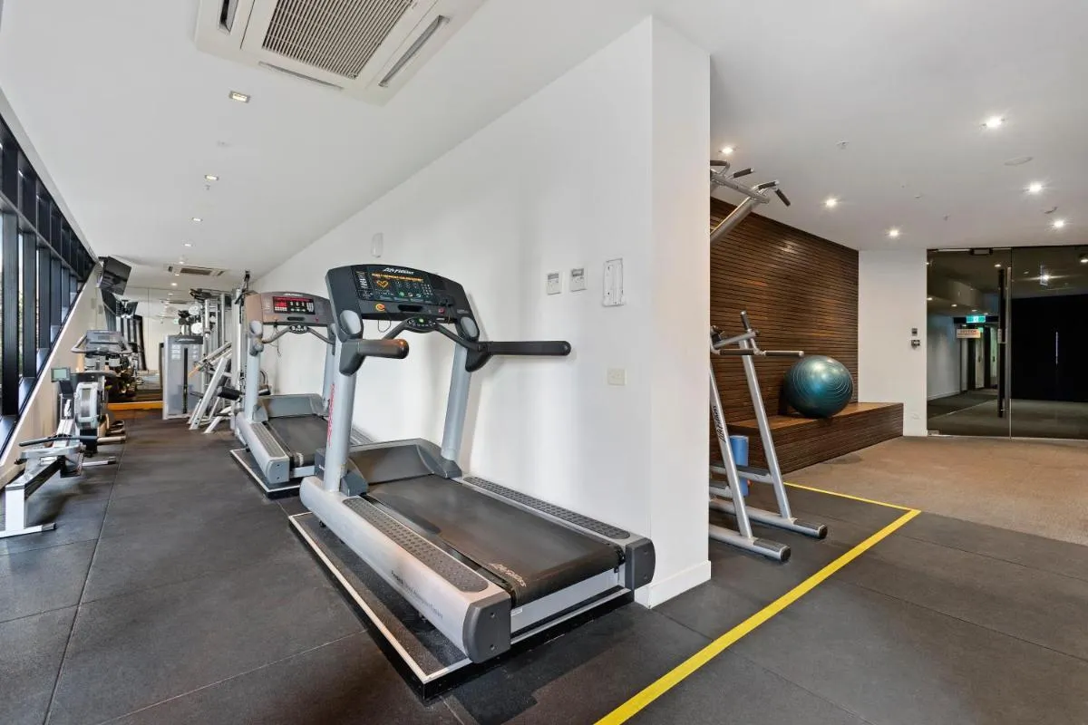 Complete Host NEO apartments — 3