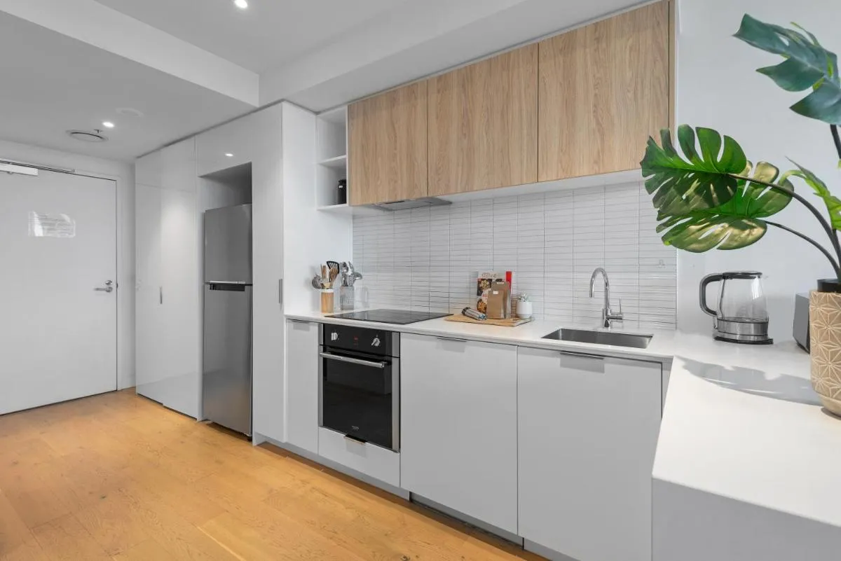 Complete Host STK Apartments — 4