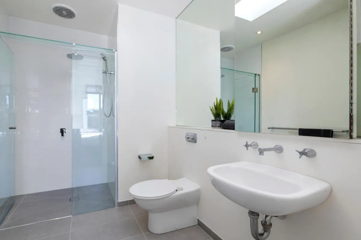Complete Host South Yarra Townhouse — 3