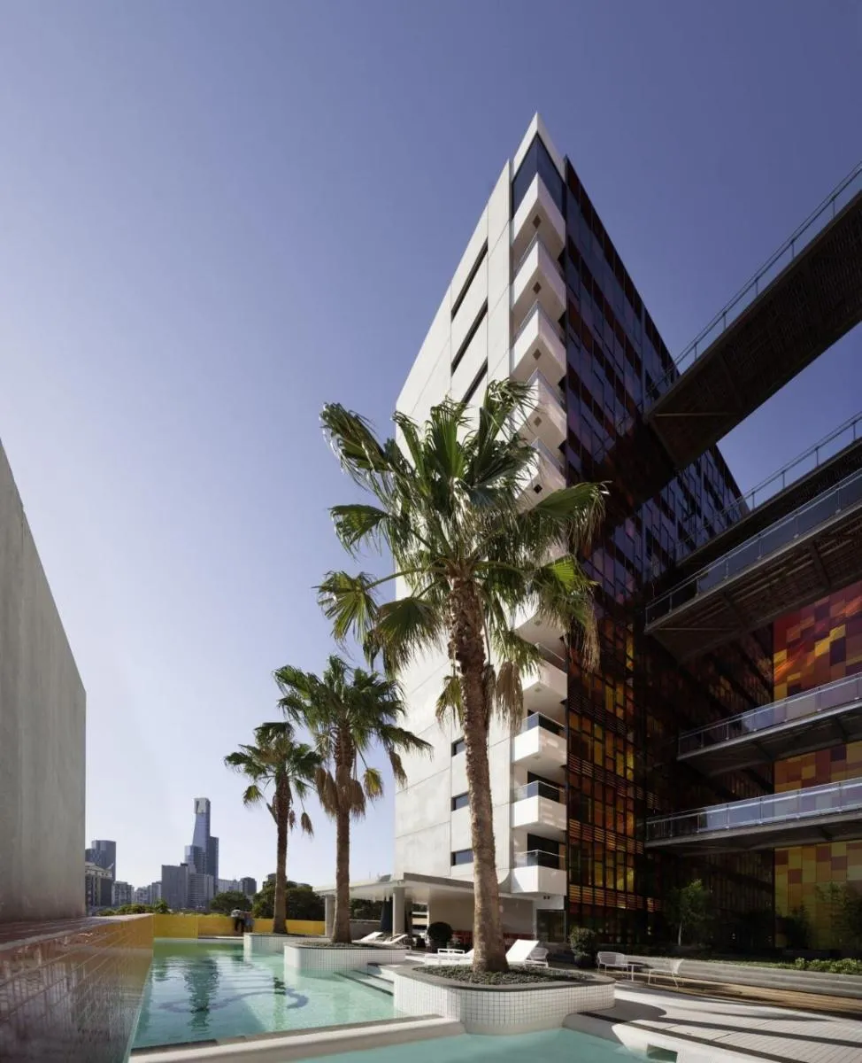 Complete Host Sunday Apartments — 4