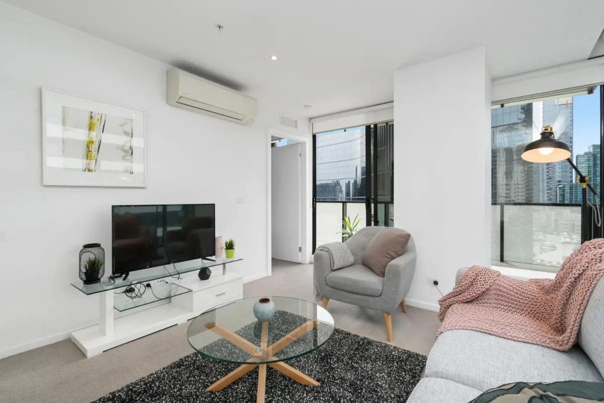 Complete Host Tiara Apartments — 3