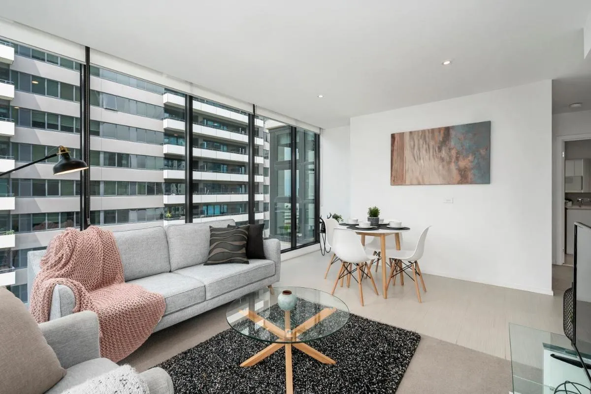 Complete Host Tiara Apartments — 2