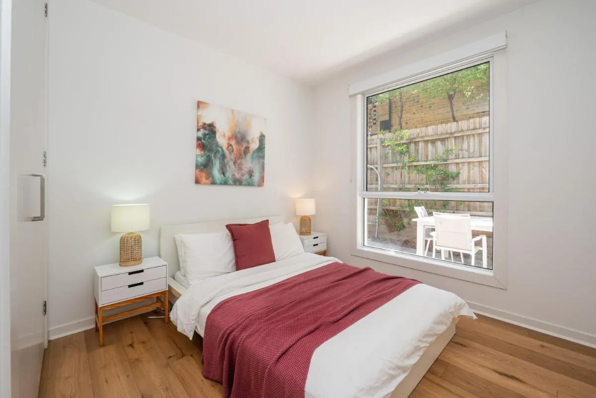 Convenience and Comfort in Carnegie — 2