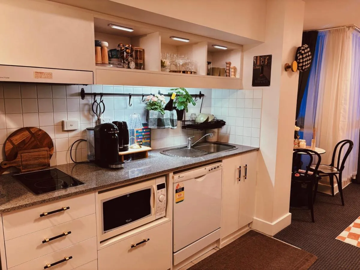 Cosy duplex 2bed1bath apartment by Melbourne Emporium — 3