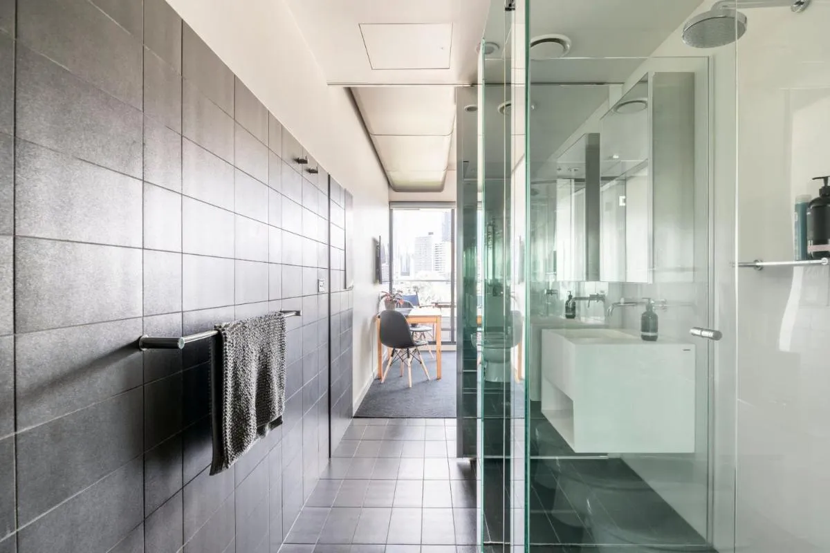 Coventry Classic Southbank Retreat w Pool Spa — 3