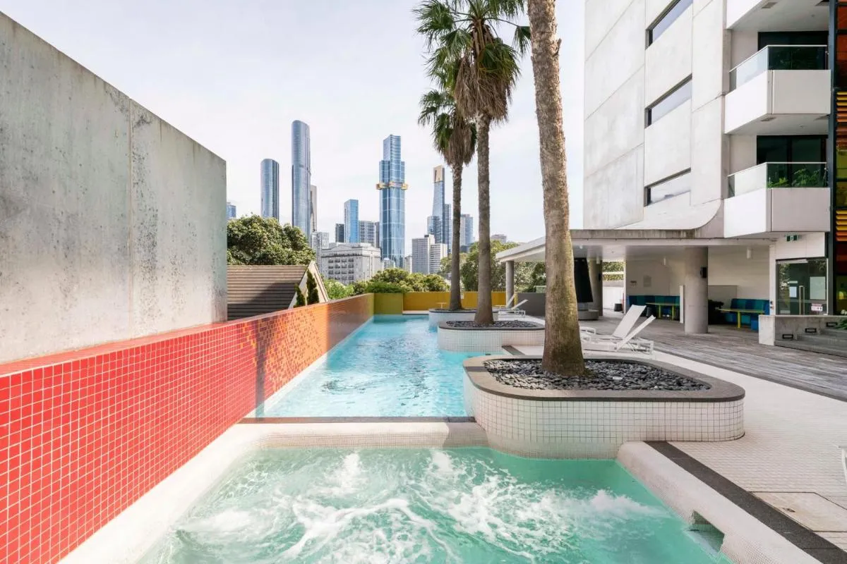 Coventry Classic Southbank Retreat w Pool Spa — 4
