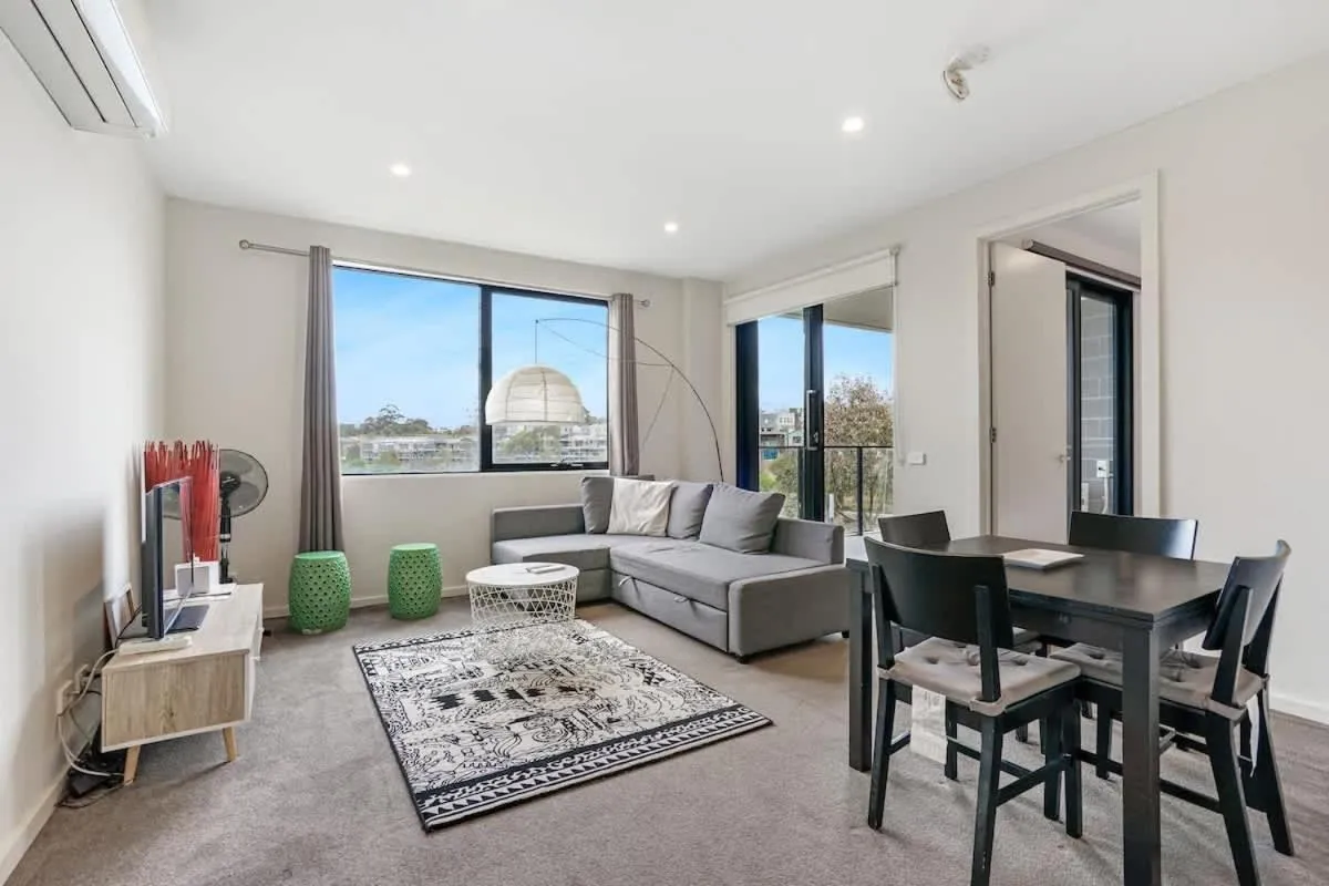 Cozy & Convenient Bundoora Apt withparking — 4