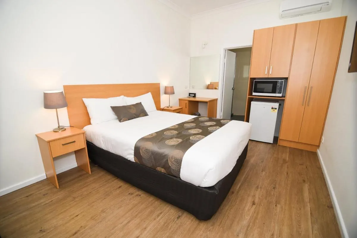 Dandenong Motel — 4