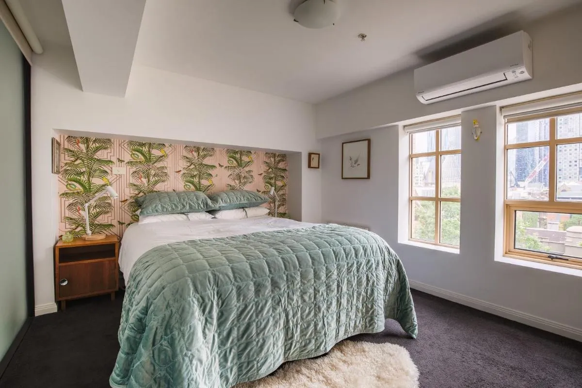 Deco Loft on Russell Street — 2