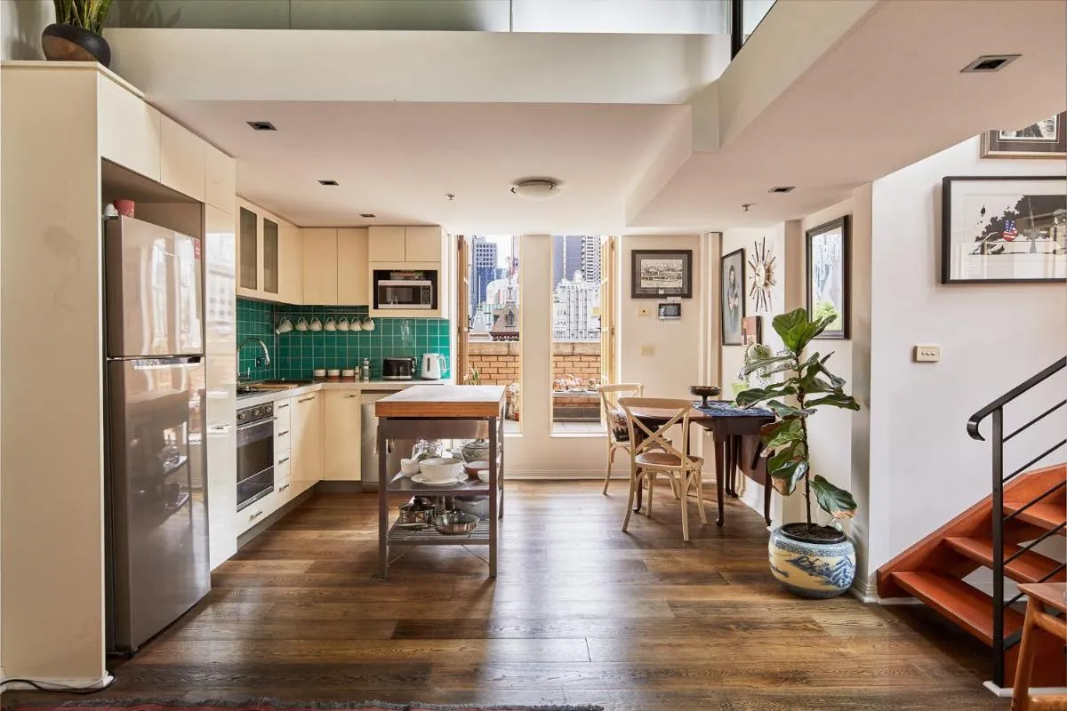 Deco Loft on Russell Street — 5