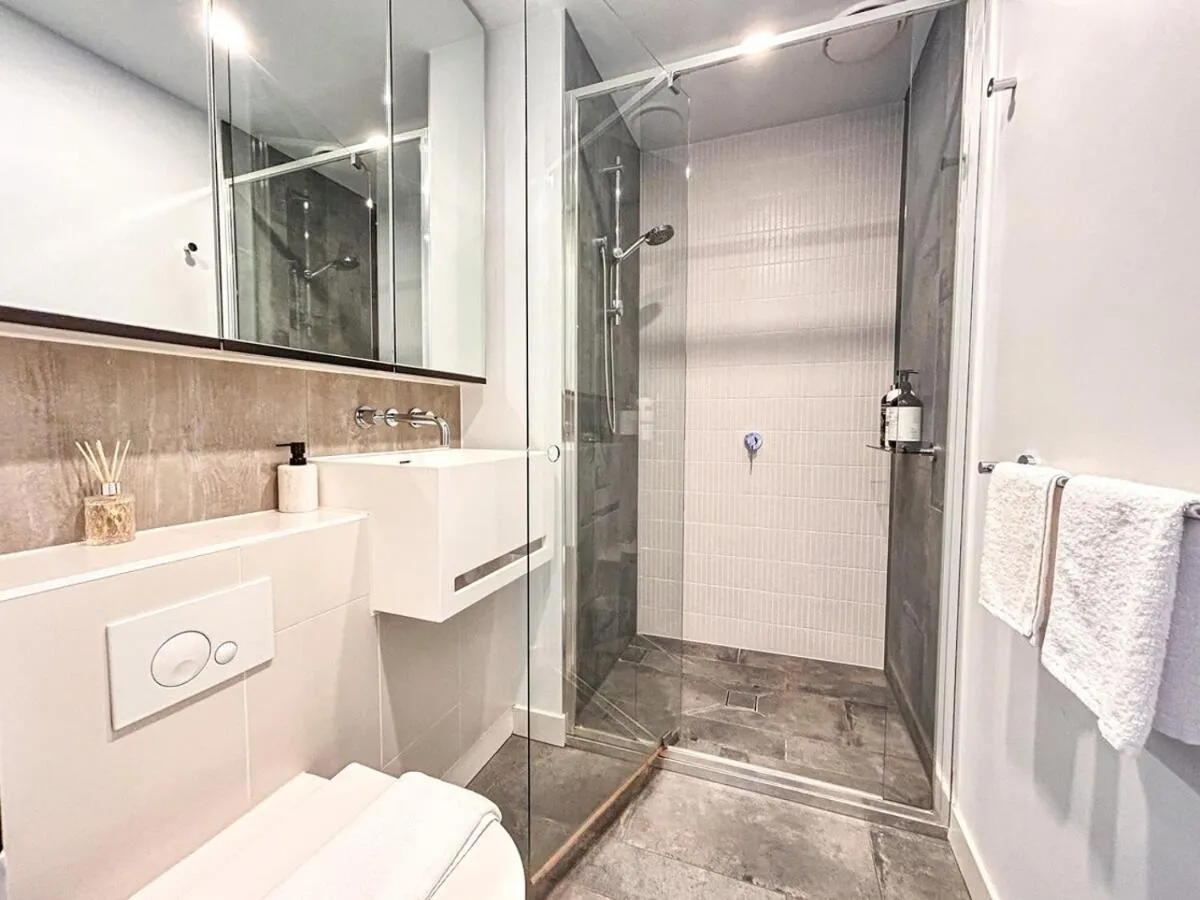 Dreamy View On High Level 2br1ba Apt Cbd Poolgy — 2
