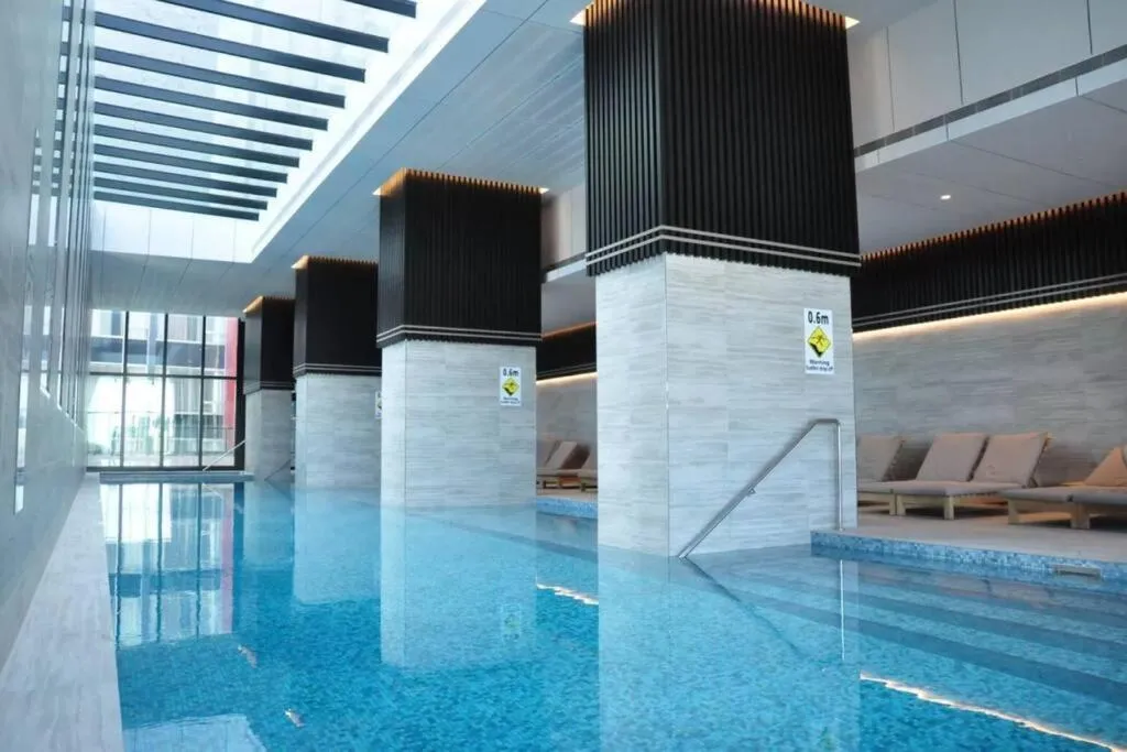 Elegant High Rise 2 Bed Apt near Melb CBD RMIT — 4